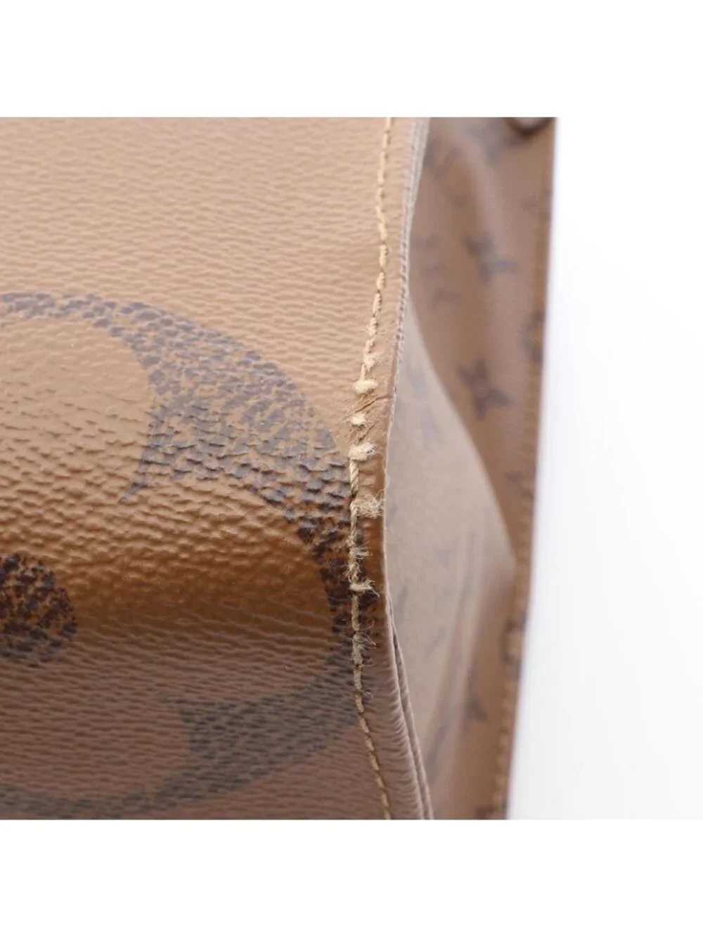 Louis Vuitton Tote On The Go MM Canvas Leather